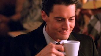 Agent Cooper wyłania się z mroku w nowym teaserze powrotu 