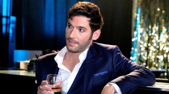 Liczyliście na pośladki Lucyfera w 4. sezonie? Tom Ellis mówi, jak zmieni się serial na Netfliksie