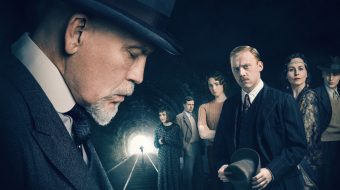 John Malkovich jako Herkules Poirot w zwiastunie 