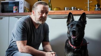 Ricky Gervais rozpacza i obraża ludzi w 