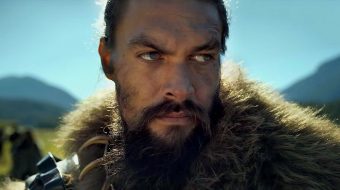 Jason Momoa w trailerze 