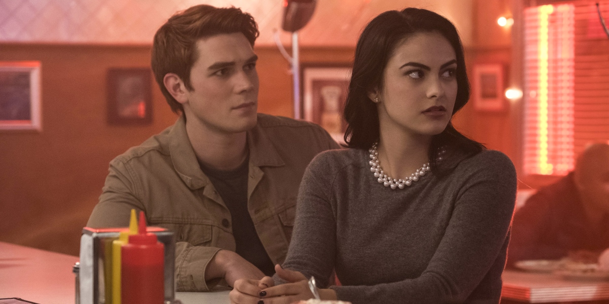 riverdale kj apa czuje się jak więzień