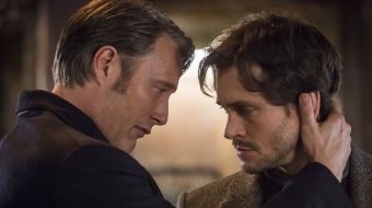 Mads Mikkelsen i Hugh Dancy chcieli się pocałować w finale 