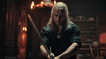Henry Cavill jako zakapturzony Geralt z Rivii. Aktor podzielił się fotką zza kulis 2. sezonu 