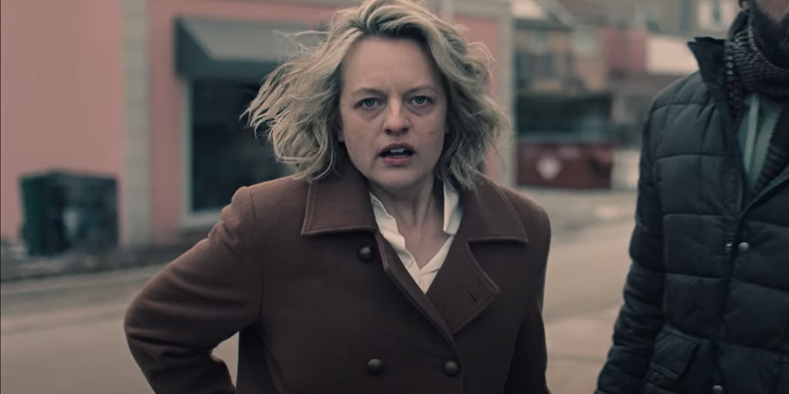 7 newsów na piątek: Obsada "The Abandons", awans w "Opowieści podręcznej", nowy kryminał Netfliksa