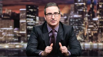 John Oliver zażartował z reakcji na śmierć Elżbiety II, ale Brytyjczycy tego nie zobaczyli. Dopadła go cenzura