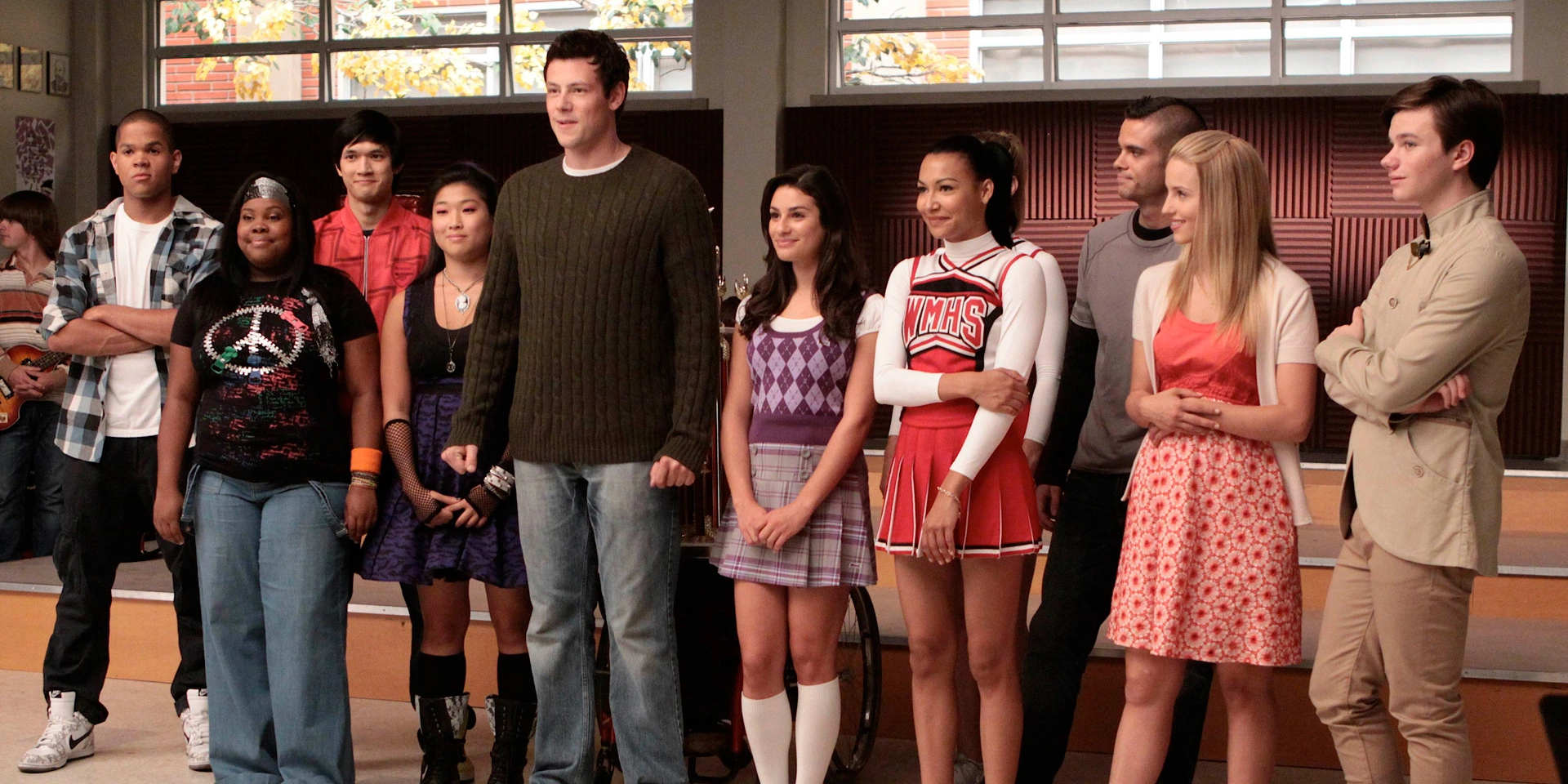 8 newsów na czwartek: Reboot "Glee" coraz bliżej, z "Daredevila" do "Testamentów", koniec hitu Netfliksa
