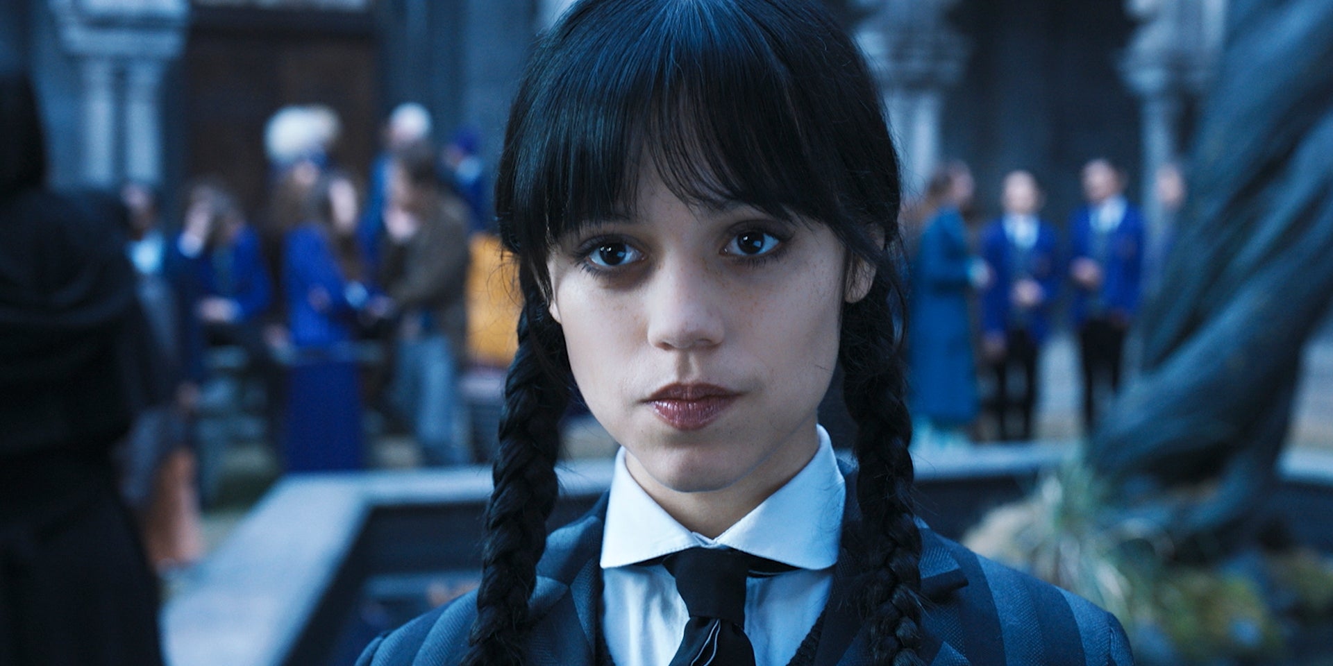 wednesday jenna ortega kompleksy szkoła