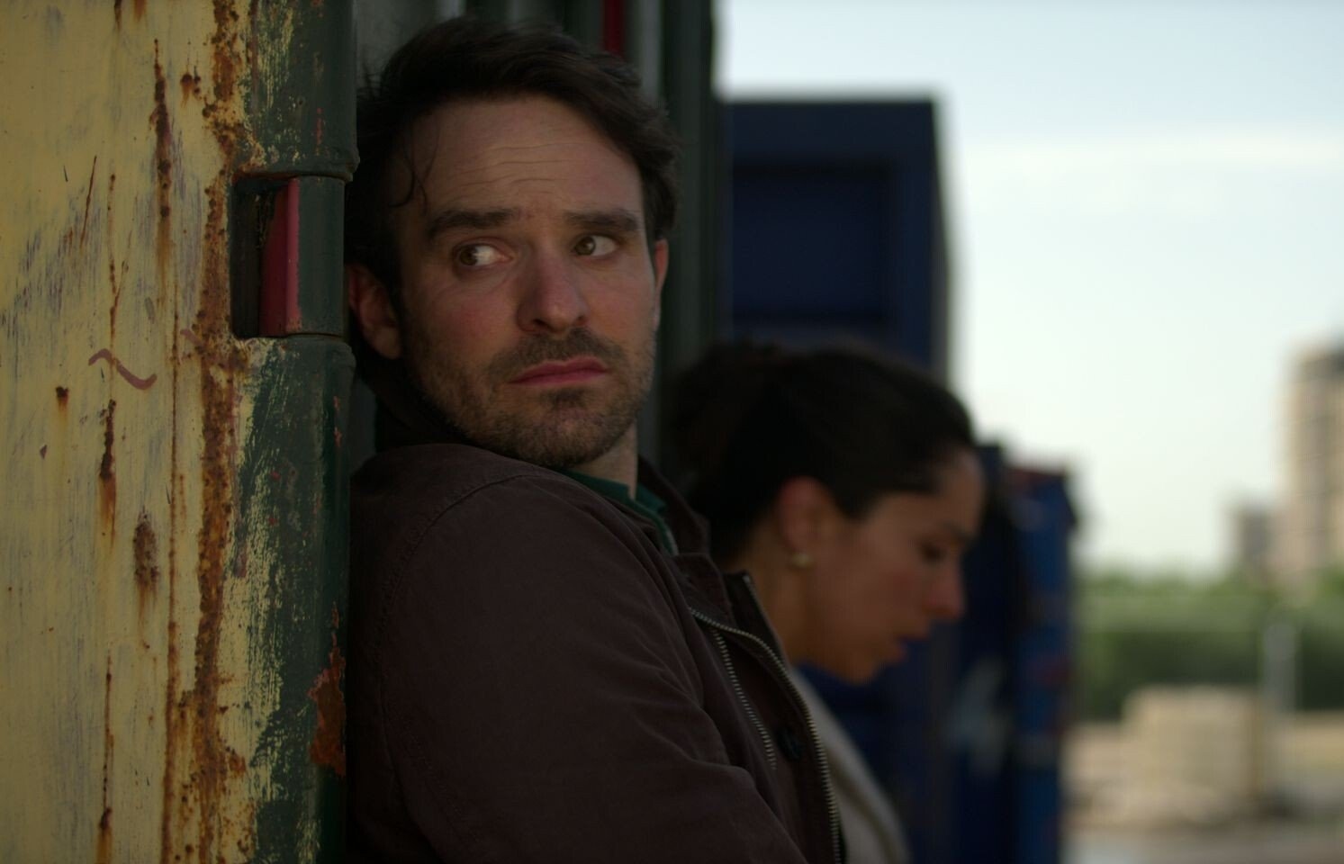 zdrada recenzja opinie serial netflix charlie cox