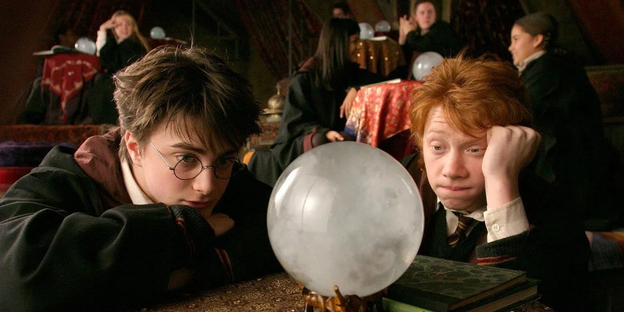 Za kulisami serialu "Harry Potter" nadal gorąco. Aktor walczy o prawa osób trans – co na to J.K. Rowling?