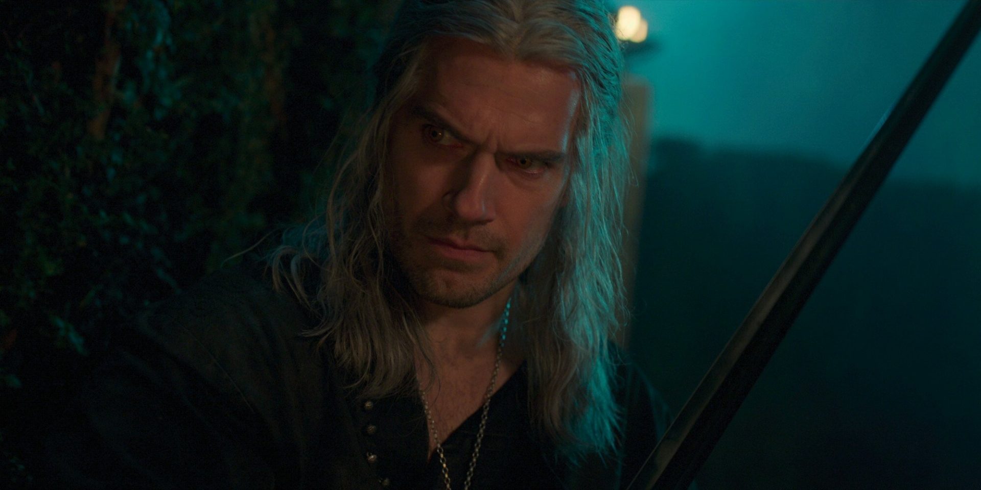 7 newsów na środę: Dziwna promocja "Wiedźmina", powrót do "Frasiera", zdjęcia z serialu "Goło i wesoło"