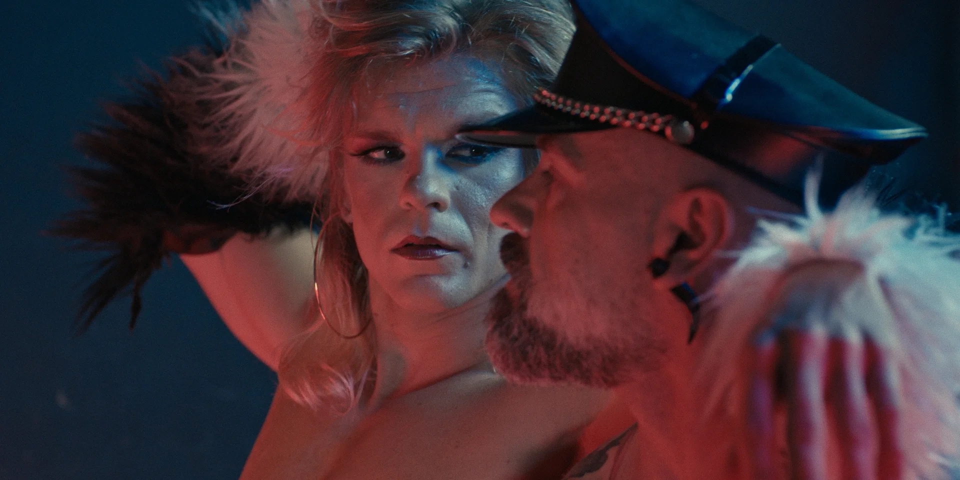 "Nago. Głośno. Dumnie" to świetne historie o polskich drag queens – recenzja serialu HBO Max