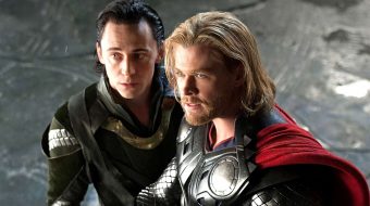 Jak zareagowałby Thor na nową rolę Lokiego w MCU po finale 2. sezonu? Tom Hiddleston ma odpowiedź