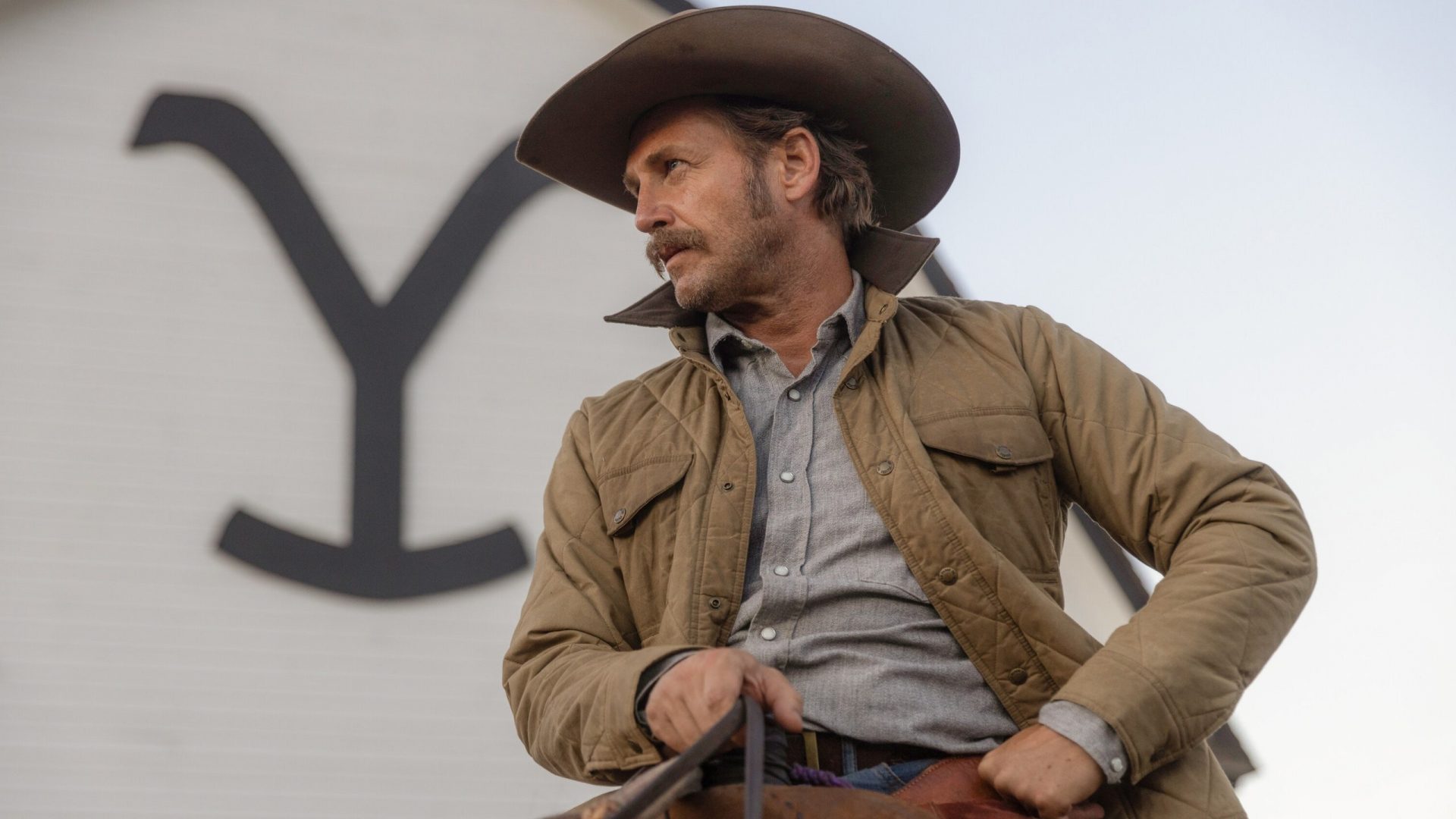 yellowstone spin-off młody john dutton josh lucas