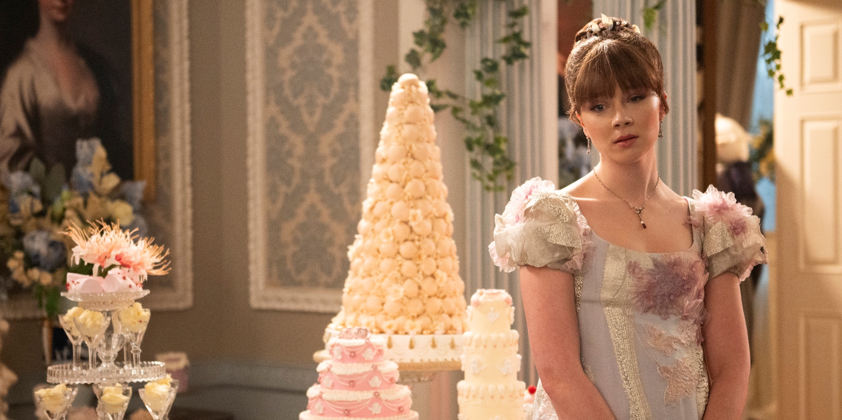 Czy Eloise z "Bridgertonów" jest atypowa? Claudia Jessie komentuje teorie fanów – co o nich myśli?