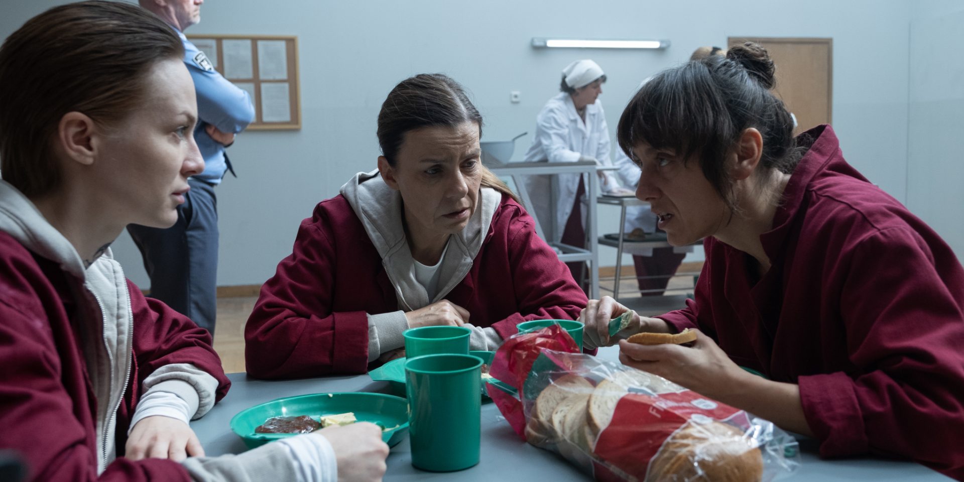 8 newsów na piątek: Hity miesiąca na Max Polska, Netflix tworzy serial "Barbaric", obsada prequela "Dextera"