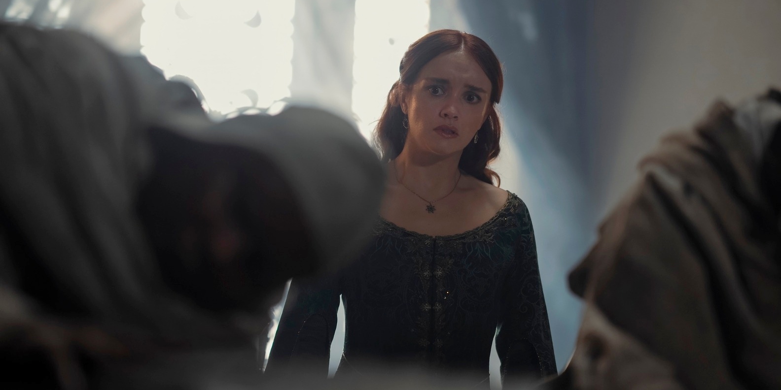 Jaka przyszłość czeka króla Aegona? Gwiazda 2. sezonu "Rodu smoka" mówi, czego życzy bohaterowi