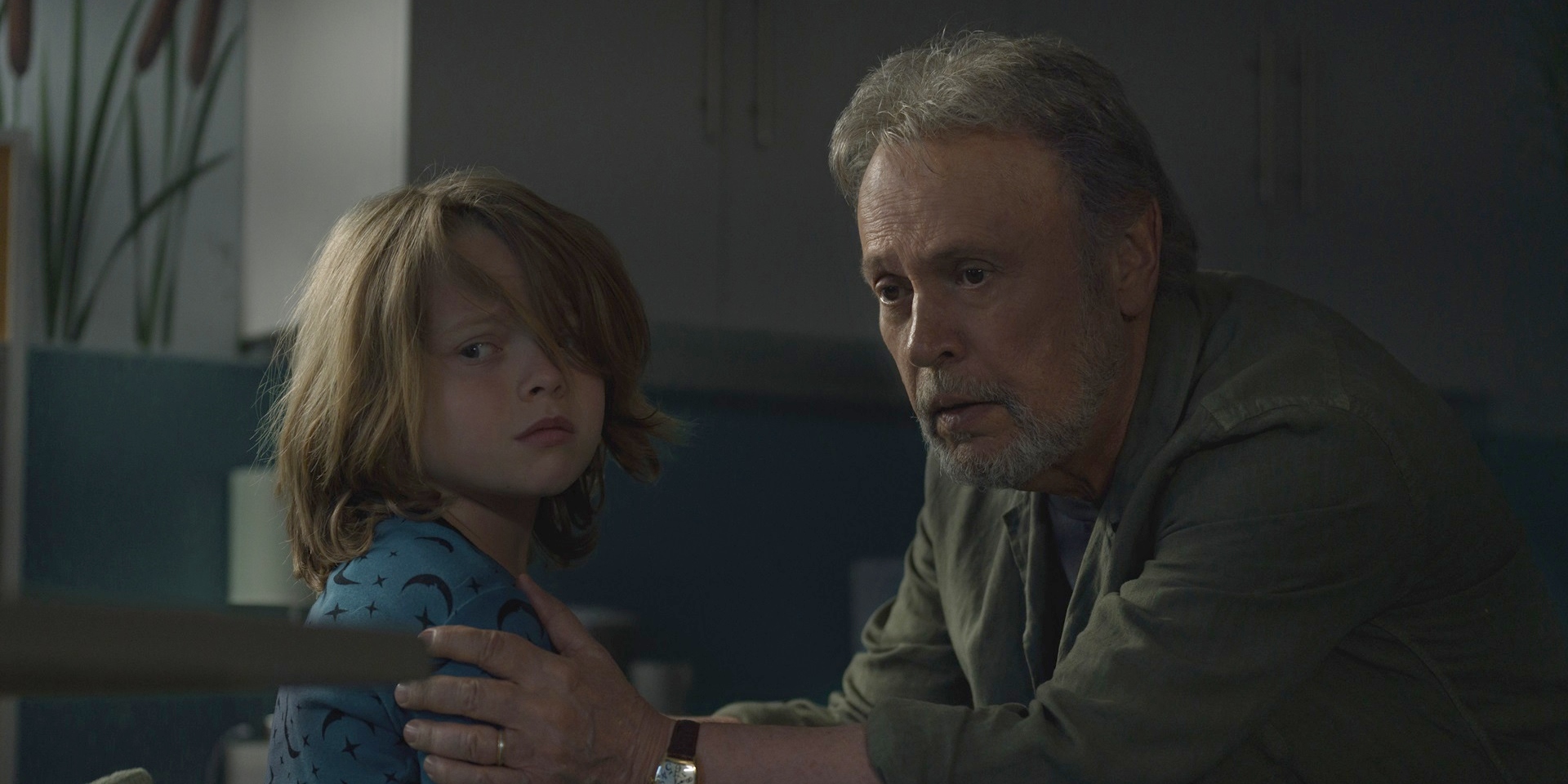 "Wcześniej" to miks thrillera i horroru od Apple TV+, który bardzo chce was przestraszyć – recenzja serialu