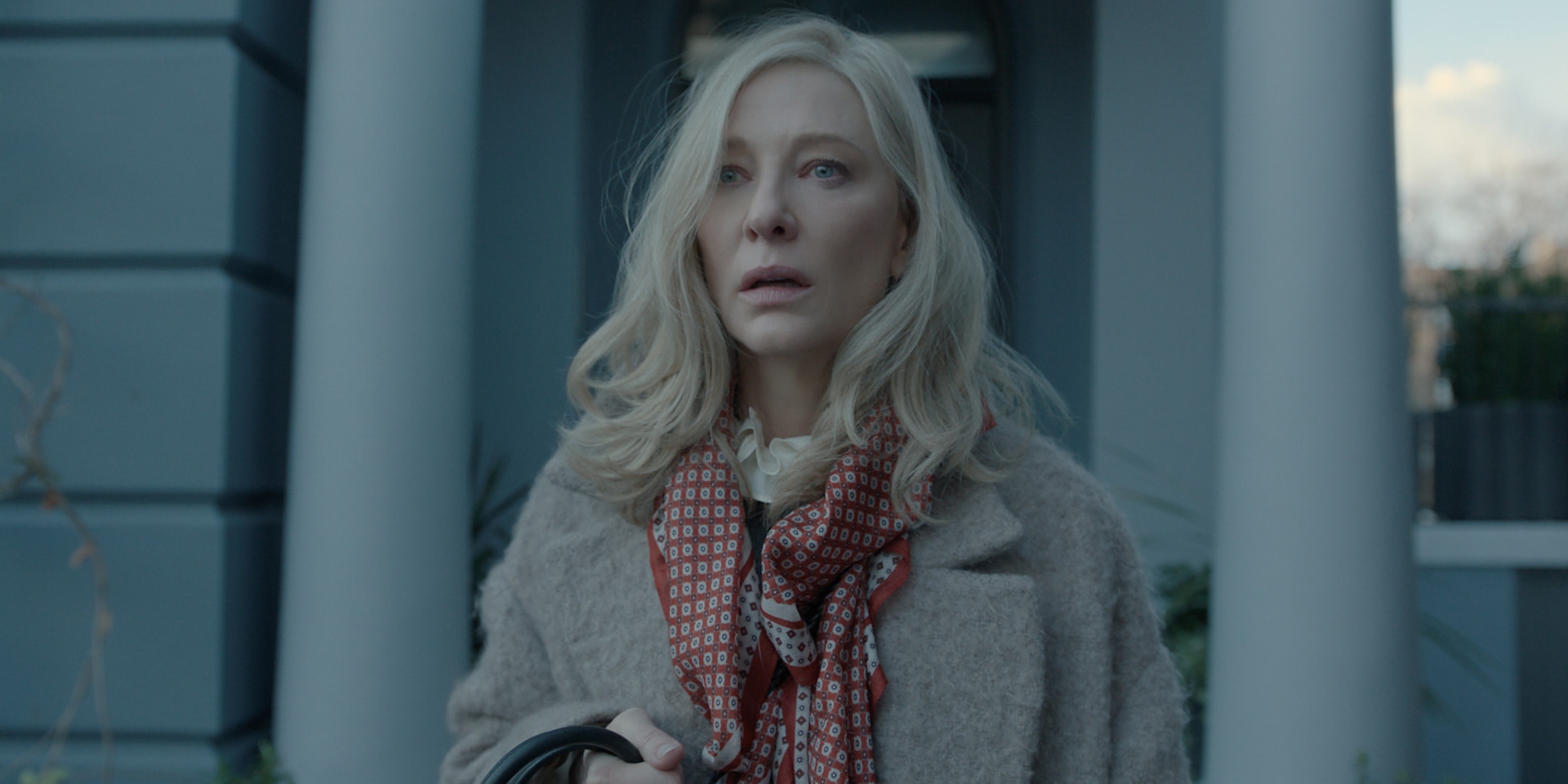 "Sprostowanie" to pełen twistów i erotyzmu thriller w oscarowej oprawie – recenzja serialu Apple TV+