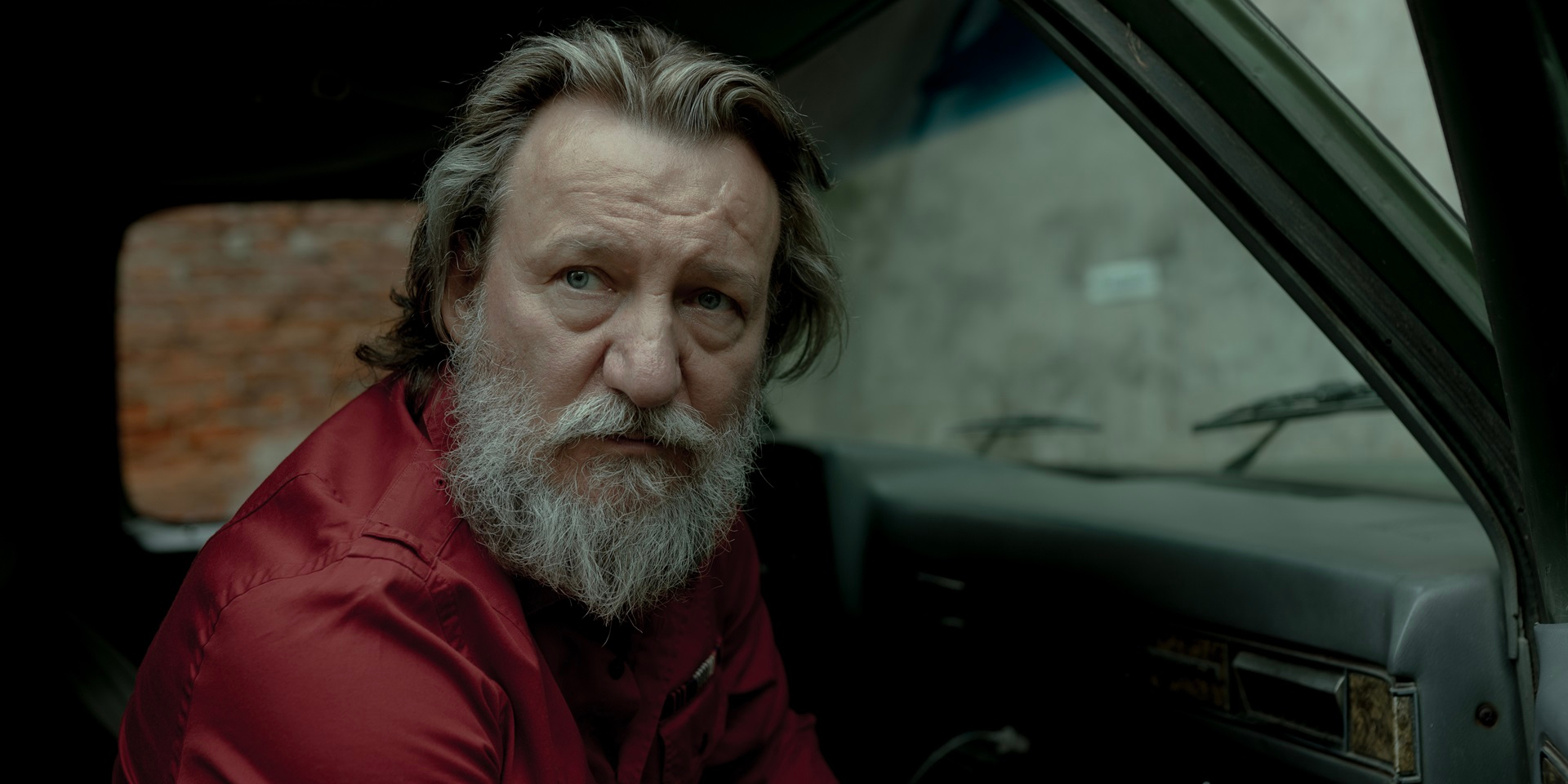 "Wzgórze psów" to gęsty kryminał i dramat rodzinny od Jakuba Żulczyka – recenzja serialu Netfliksa