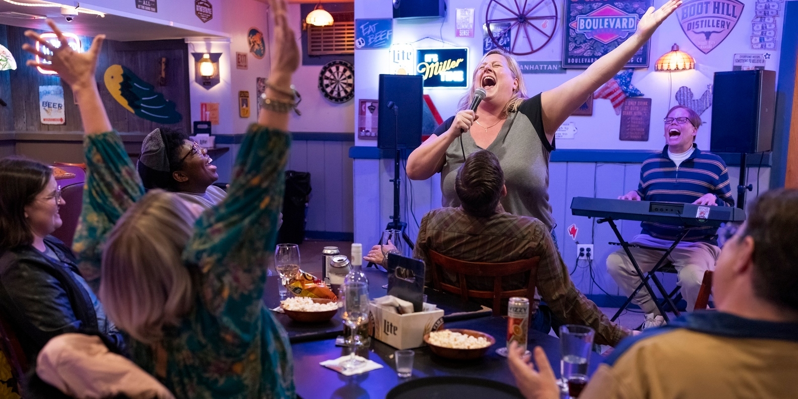 Gwiazdy "Ktoś, gdzieś" podsumowują serial po finale. Oto ich ulubione sceny i występy muzyczne z całości