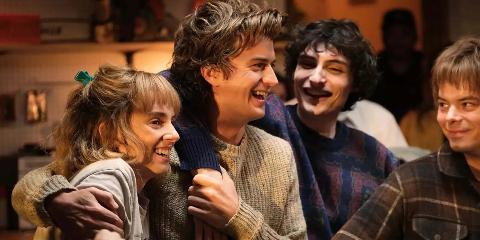 5 newsów na środę: "Stranger Things" w kinach, Warner Bros. Discovery na sprzedaż, Jake Lacy z nową rolą