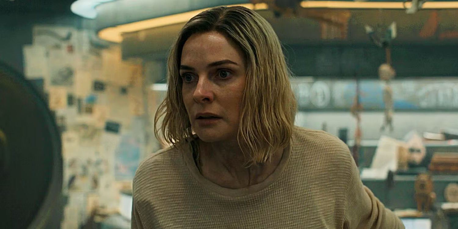 Kiedy dokładnie rozgrywa się "Silos"? Wyjaśniamy czas akcji serialu – i jak zmieni się on w 3. sezonie