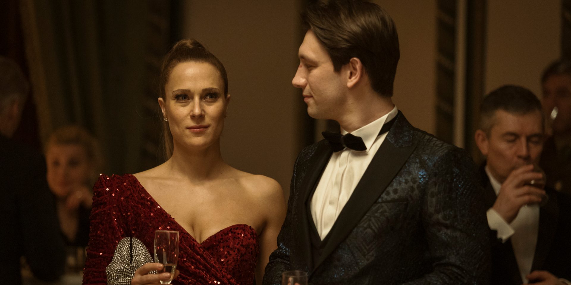 Dlaczego warto oglądać serial "Przesmyk"? "To jak z horrorem o wielkich pająkach" – mówi nam obsada