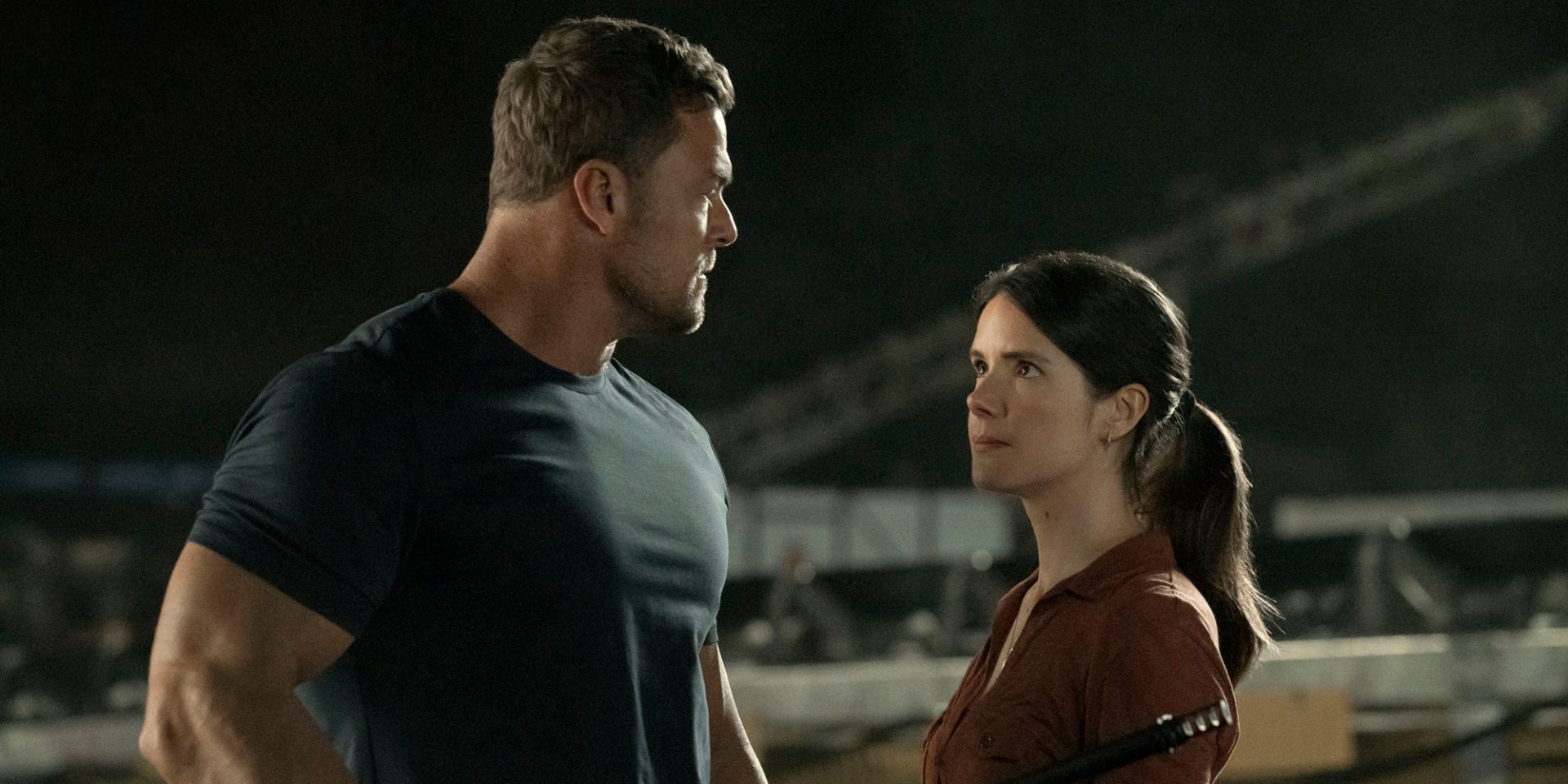 Z tą aktorką Reacher będzie miał gorące sceny w 4. sezonie. Nowe zdjęcia z planu hitu Prime Video