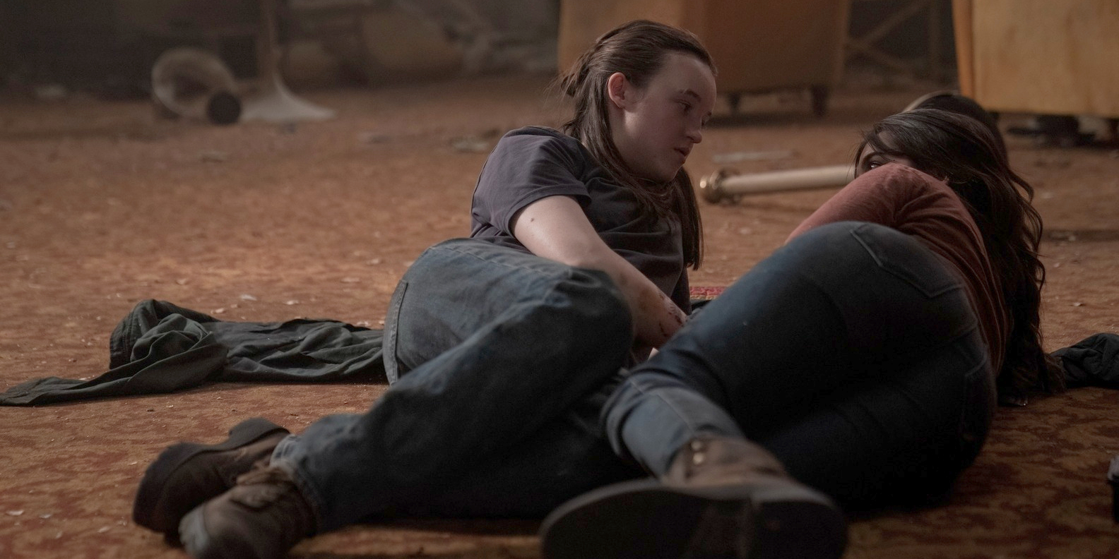 Gwiazda 2. sezonu "The Last of Us" ulepszyła tę scenę seksu z 4. odcinka? Oto jak wyglądały kulisy