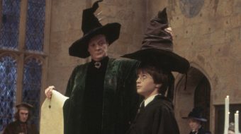 Te zdjęcia z planu serialu 'Harry Potter' robią spore wrażenie. Oto jedna z najważniejszych miejscówek