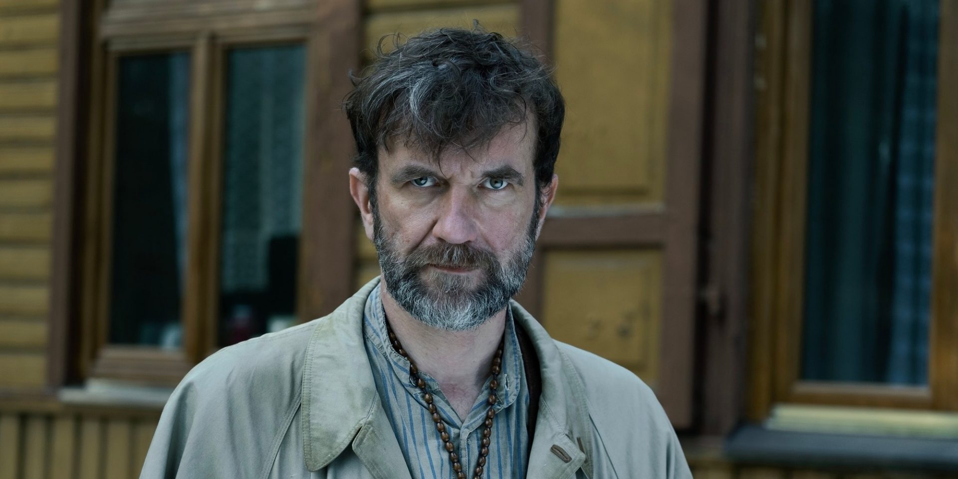 Tomasz Kot przywódcą sekty z lat 90. Serial HBO Max zapowiada się świetnie!