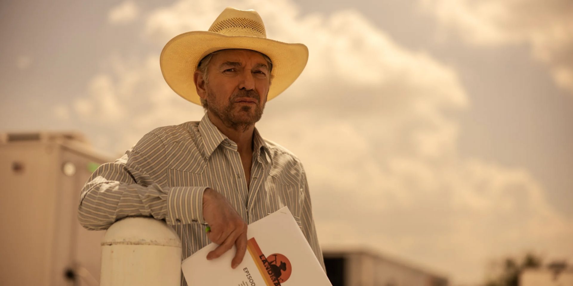 Co w listopadzie w SkyShowtime? "Landman", spin-off "The Office", Krychowiak i inne premiery – lista