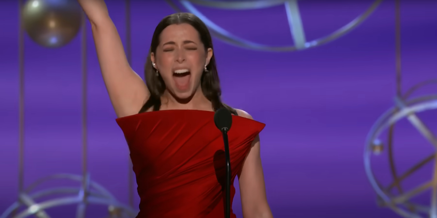 Gwiazda "Pingwina" podbiła galę Emmy. "Grając ją, czułam, iż mogę latać" – krzyczała ze sceny