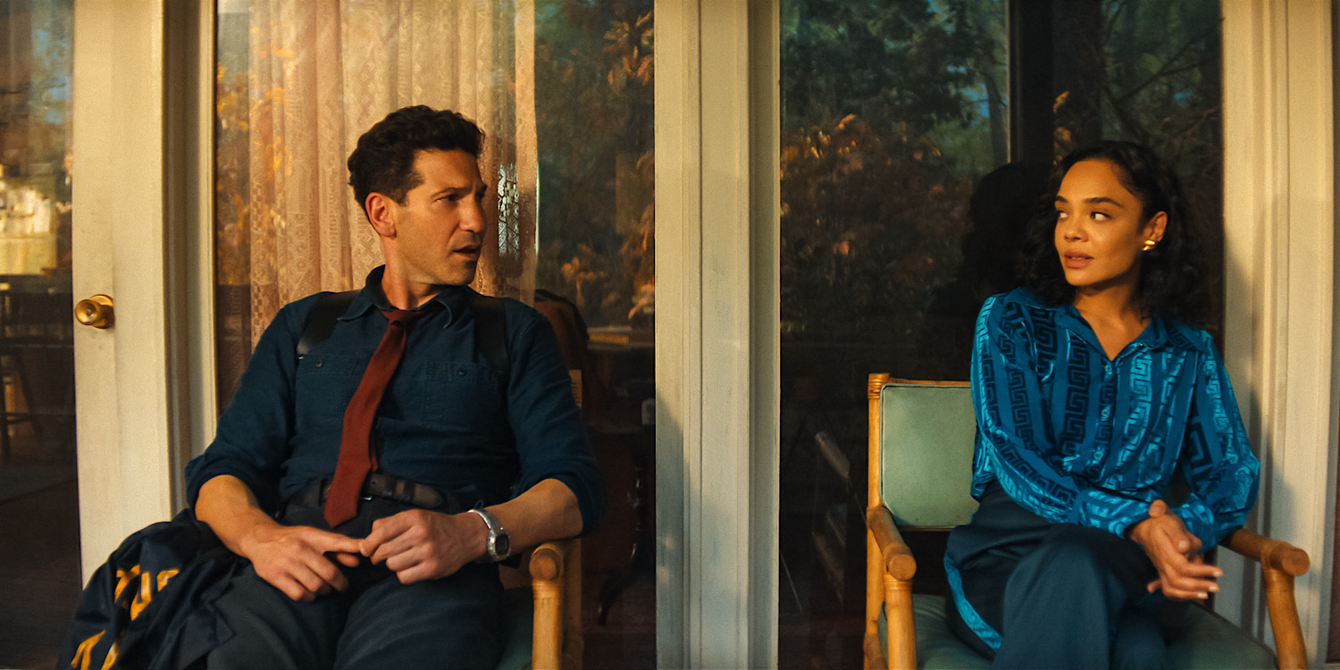 Jon Bernthal i Tessa Thompson na tropie mordercy. Są fotki z nowego thrillera Netfliksa. Kiedy premiera?