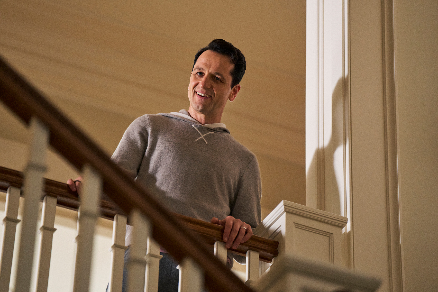 "Bestia we mnie" to mordercza zabawa w kotka i myszkę w znakomitej obsadzie – recenzja serialu