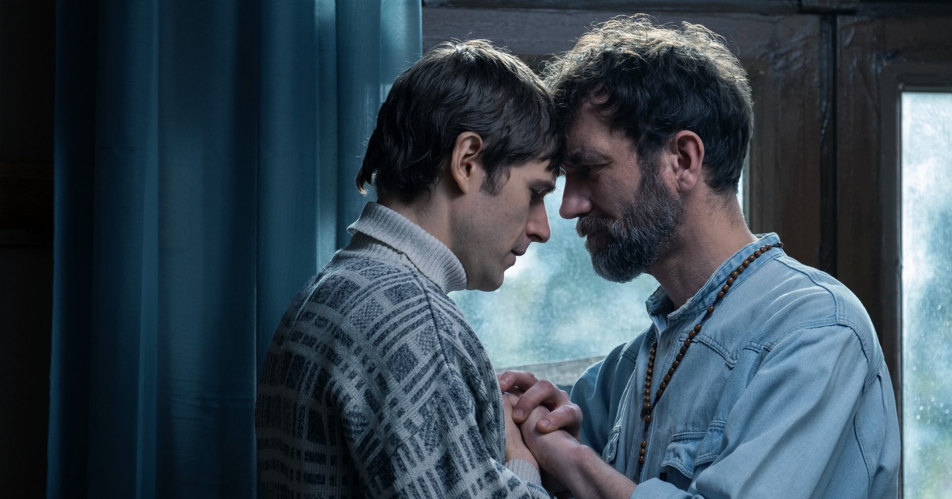 "Niebo. Rok w piekle" pokazuje od środka dramat życia w sekcie – recenzja polskiego serialu HBO