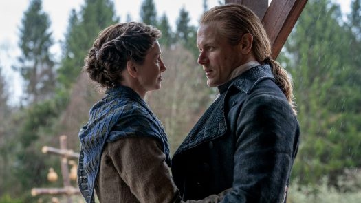 'Outlander' – spójrzcie tylko na te piękne kadry z 8. sezonu hitu. Twórca mówi, że są na nich sekrety