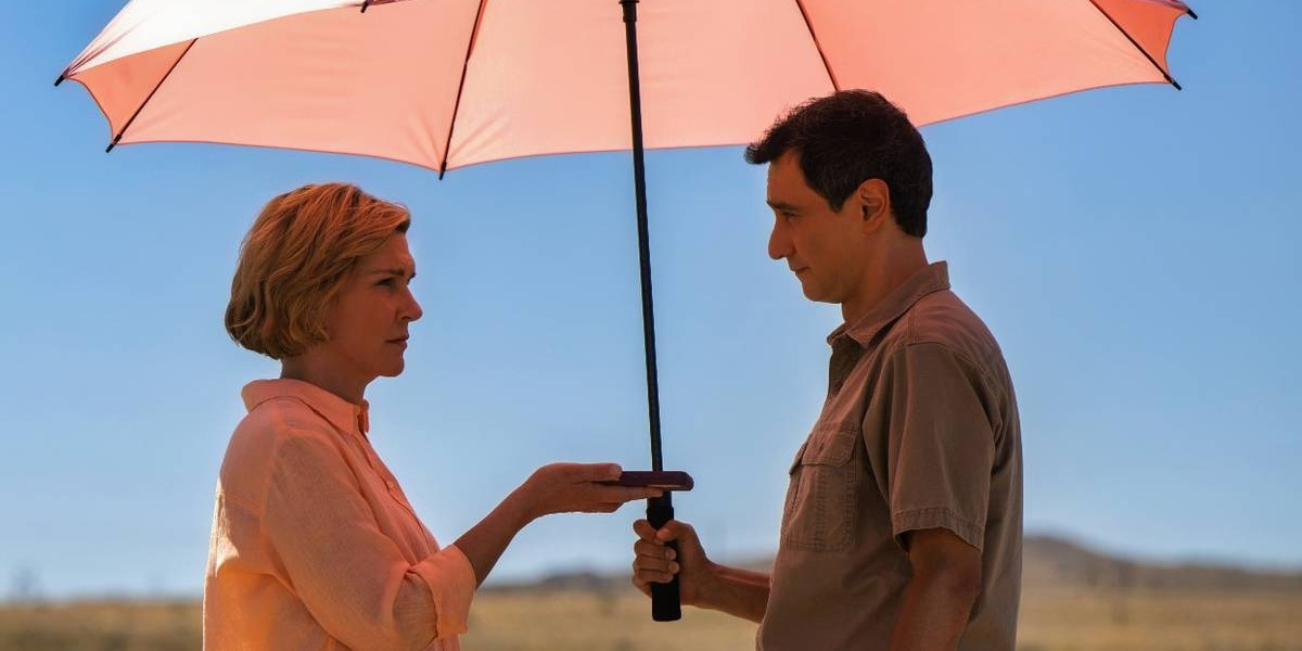 Vince Gilligan potwierdza: "Pluribus" nie powróci do nas zbyt prędko. Co wiemy o premierze 2. sezonu?