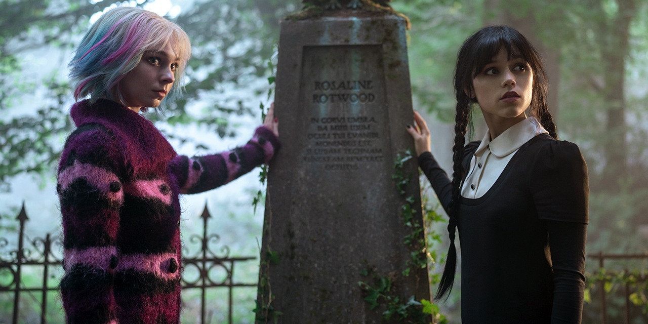 7 newsów na środę: Duży spadek "Wednesday", ekipa 5. sezonu "Wiedźmina", plakat "Awatara" z Toph