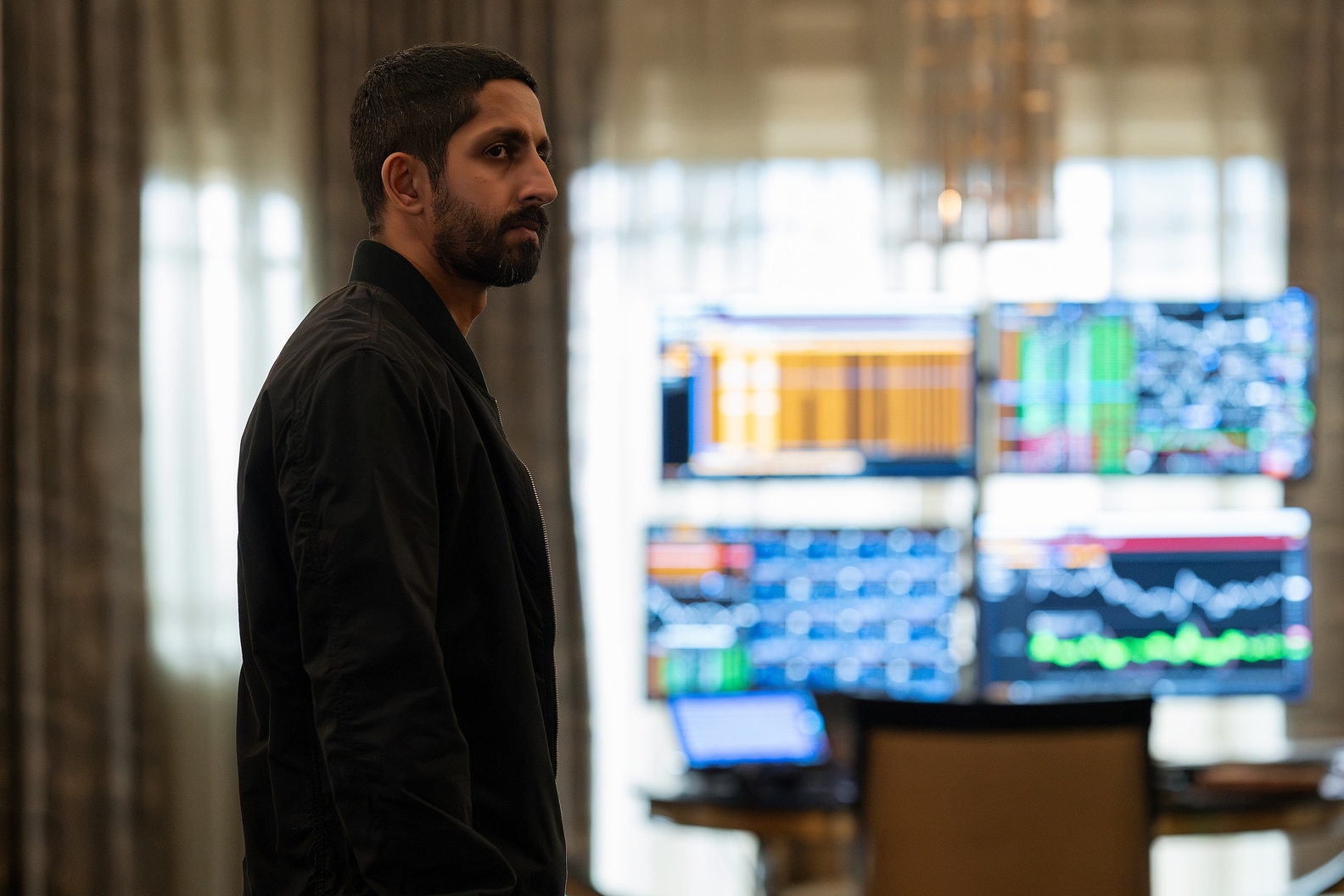 "Branża" – czy tę postać czeka cokolwiek dobrego? Serialowy Rishi mówi, jakie miał wyzwanie w 4. serii
