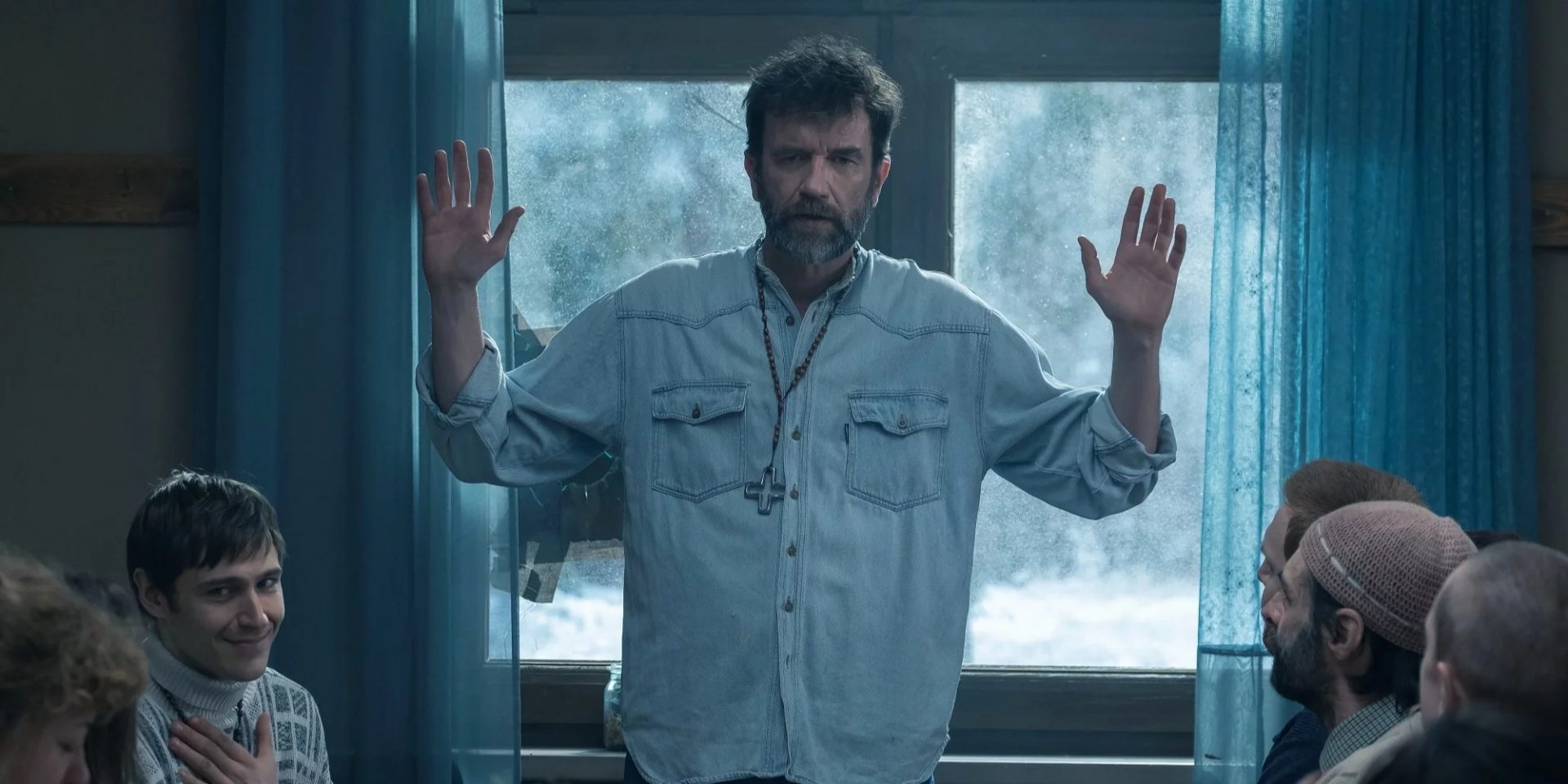 Gwiazdy "Nieba" miały nietypowe przygotowania do serialu. "Doświadczyłem tego na własnej skórze"