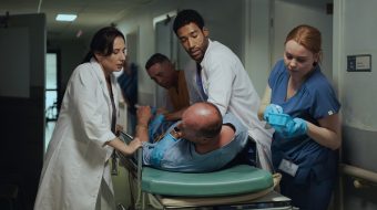 Netflix odsłania pierwsze karty seriali 2026 roku. "Ołowiane dzieci" ze zwiastunem i polski "Dr House"?