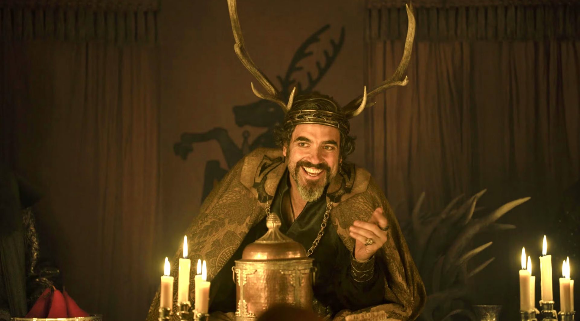 "Rycerz Siedmiu Królestw" – tę postać pokochacie. Aktor zdradza kulisy szalonej roli i ogromnych zmian