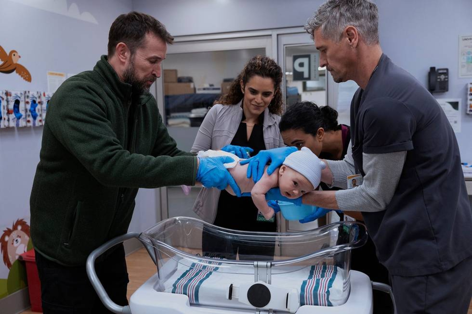 Bohaterów 2. sezonu "The Pitt" łączy ten trudny wątek. "Jest inny dla każdej postaci" – mówi gwiazda