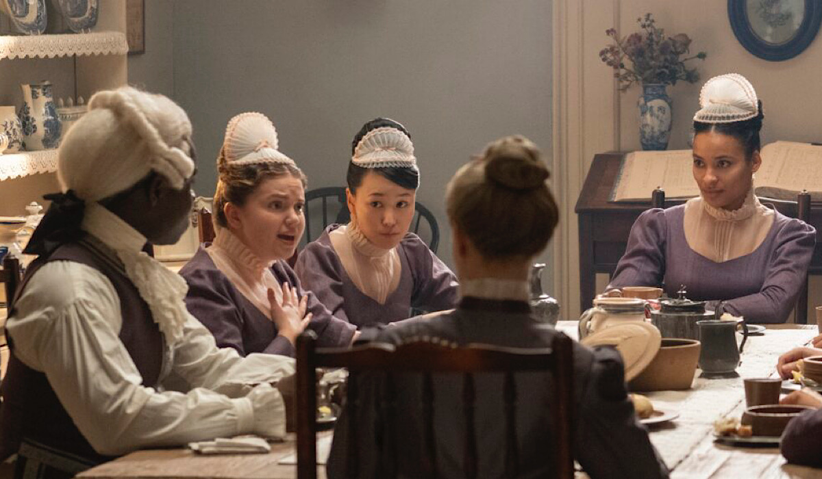 "Bridgertonowie" – skąd ta sugestywna zmiana w 4. sezonie? W książce ta scena wyglądała inaczej   