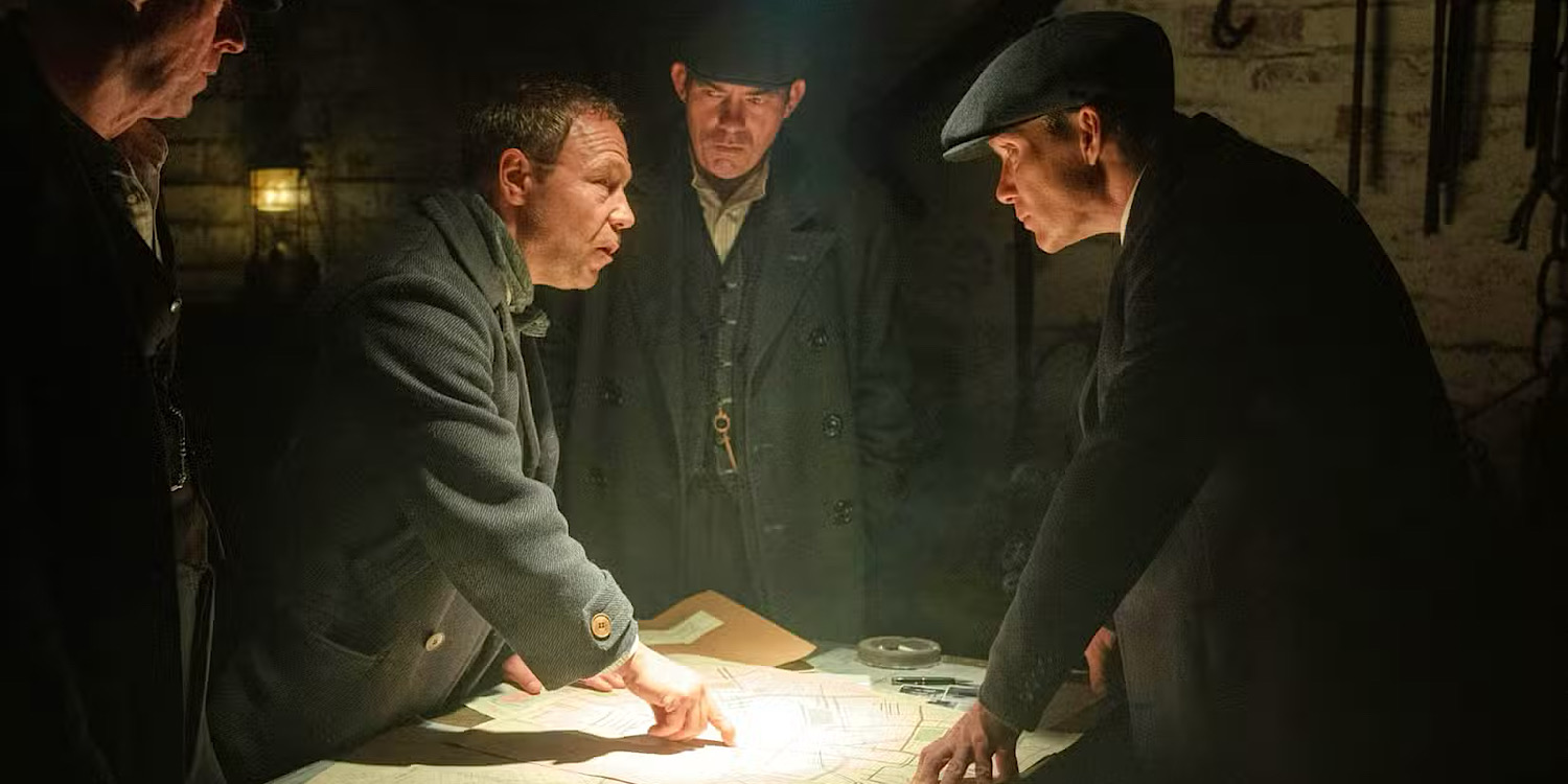 Co łączy twórcę "Peaky Blinders" ze zdarzeniami z filmu? Oto inspiracja za tą sceną z "Nieśmiertelnego"