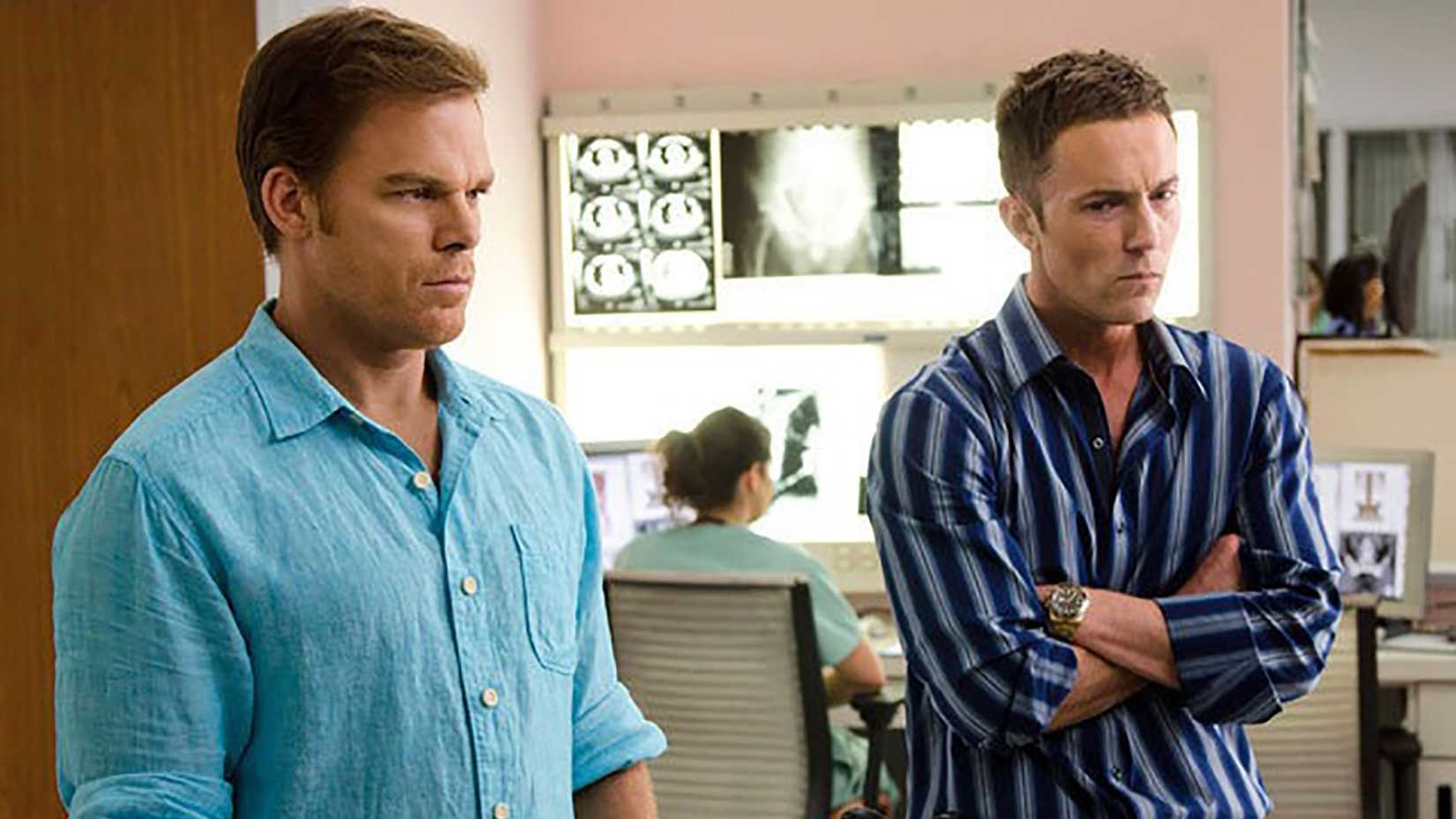 "Dexter: Zmartwychwstanie" – sezon 2 wyjaśni tę wieloletnią teorię fanów? Wszystko na to wskazuje