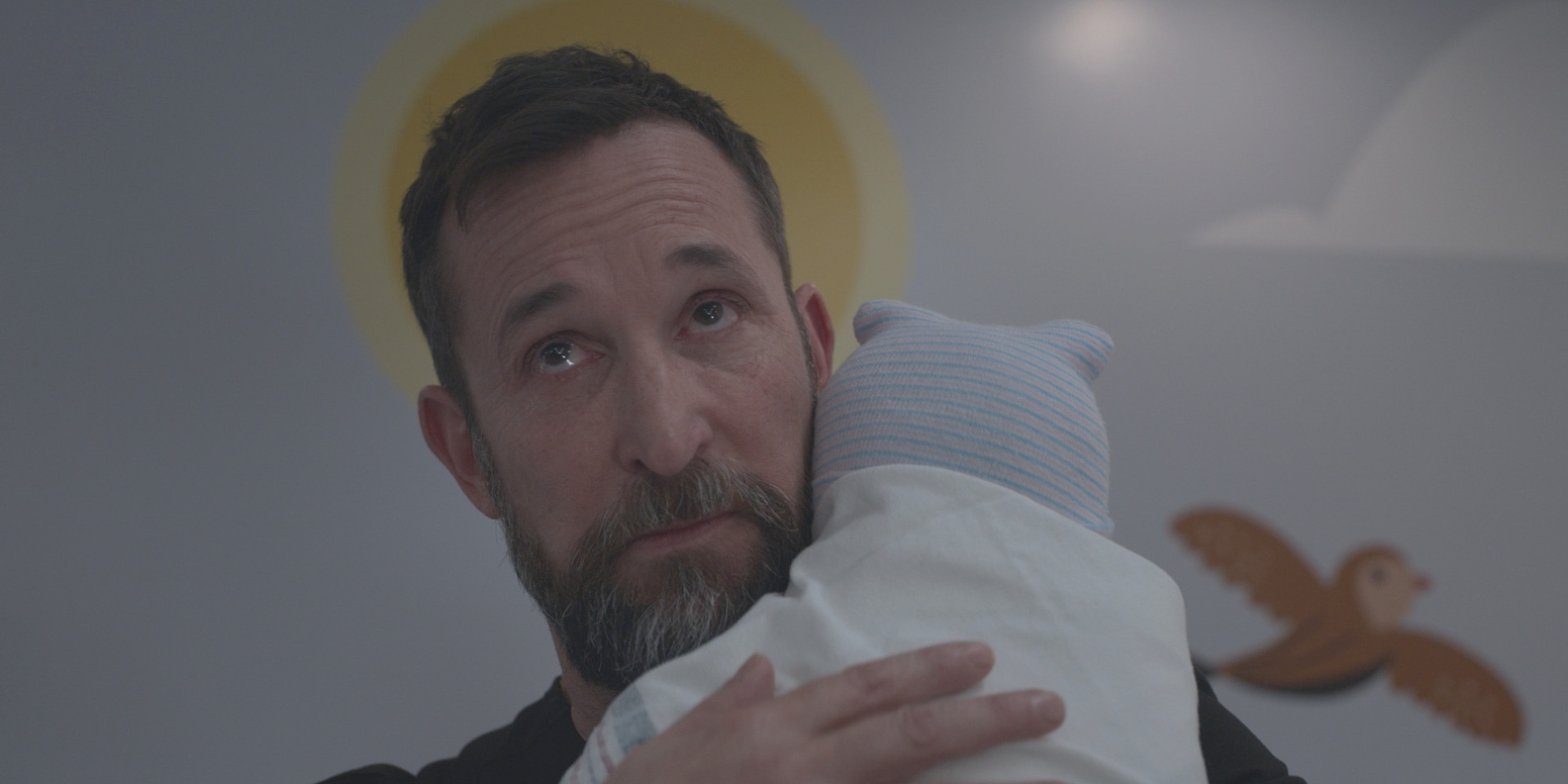 Co oznacza scena Robby’ego z dzieckiem z finału 2. sezonu "The Pitt"? Twórca serialu wyjaśnia co dalej