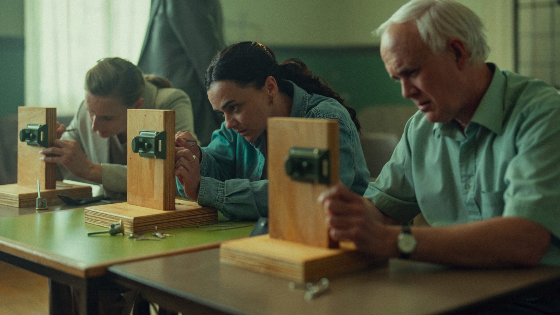 "Legendy" Netfliksa to świetna historia oparta na faktach, która przyciąga swoim stylem – recenzja